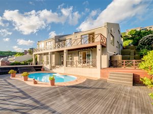 6 Bed House in Glen Marine