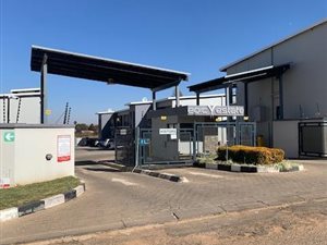 2 Bed Townhouse in Witpoortjie