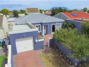 3 Bedroom House in Parklands