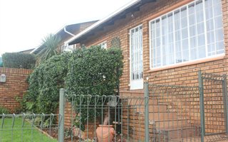 2 Bedroom Townhouse in Rangeview