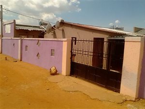 2 Bed House in Tshepisong