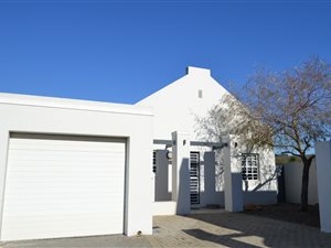3 Bed House in Nuutgevonden