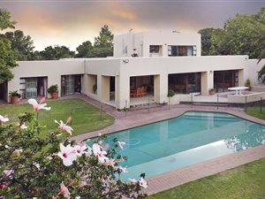 4 Bed House in Kyalami AH