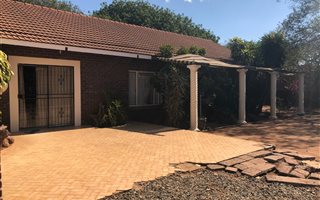 3 Bedroom House in Chroom Park