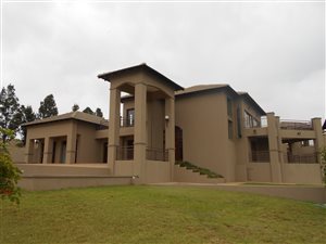 6 Bed House in Blue Saddle Ranches