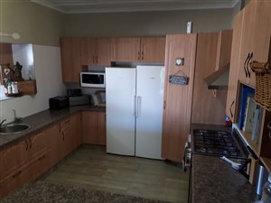4 Bedroom House in Hartenbos