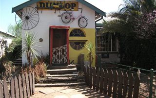 Commercial space in Parys