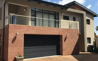 3 Bedroom House in Waterkloof Heights