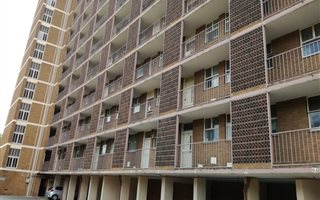 2 Bedroom Flat in Weavind Park