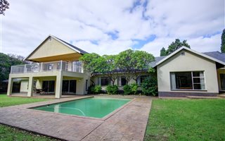 7 Bedroom House in Ferndale