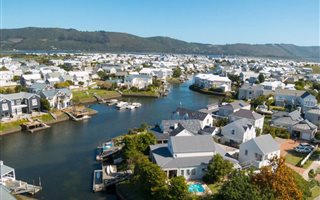 3 Bedroom House in Thesen Islands