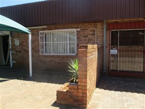 136 m² Commercial space in Vanderbijlpark Central
