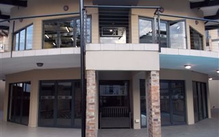 1 Bedroom Apartment in Bedfordview
