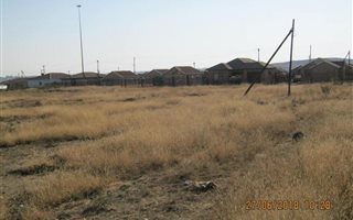 300 m² Land available in Thaba Nchu
