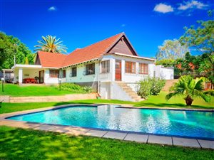 4 Bed House in Craighall Park