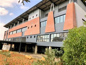 132 m² Office Space in Montrose