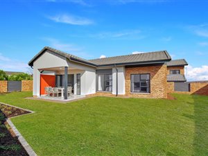 3 Bed House in Amberfield
