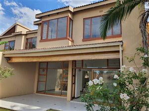 3 Bed Townhouse in Bedford Park