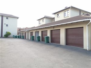 2 Bed Apartment in Richards Bay Central