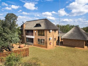 4 Bed House in Zebula Golf Estate
