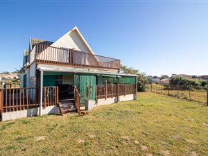 2 Bed House in Kenton-on-Sea