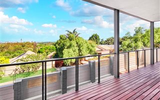 4 Bedroom Apartment in Hurlingham Manor