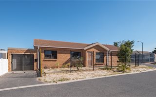 3 Bedroom House in Joubert Park