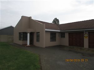 3 Bed House in Meyerton Park