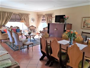 3 Bedroom House in Helikon Park