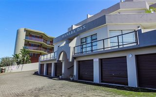 3 Bedroom Apartment in Manaba