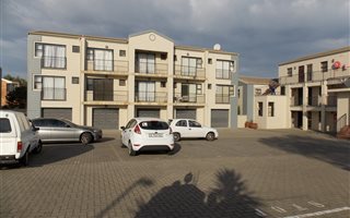 1 Bedroom Apartment in Tableview