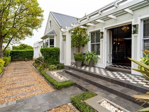 3 Bed House in Steenberg Golf Estate