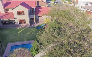 4 Bedroom House in Carlswald North Estate
