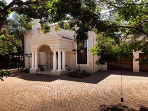 4 Bed House in Waterkloof