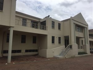 1715 m² Commercial space in Fourways