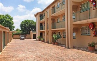 1 Bedroom House in Kensington B