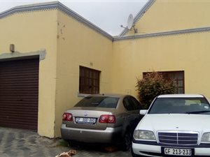 4 Bed House in Sunbird Park