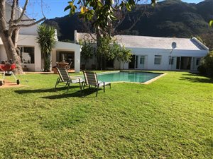 4 Bed House in Constantia