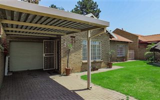 3 Bedroom Townhouse in Reyno Ridge
