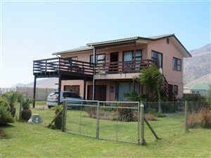 4 Bed House in Bettys Bay