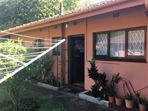 2 Bed Townhouse in Uvongo
