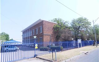 850 m² Office Space in Turffontein