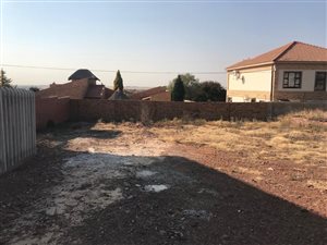 474 m² Land available in Doringkruin