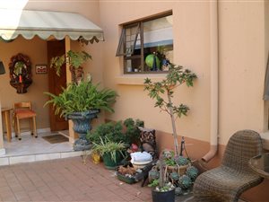 3 Bed Townhouse in Bedford Gardens