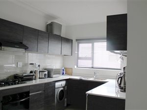 3 Bed Apartment in Petervale