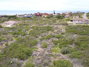 750 m² Land available in Emerald Heights