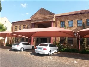 135 m² Office Space in Ferndale