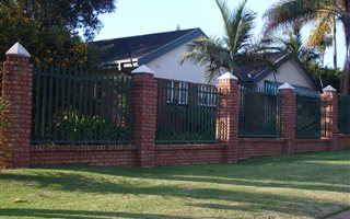 3 Bedroom House in Sterpark