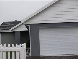 3 Bedroom House in Weybridge Park