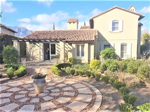 3 Bed House in Fancourt